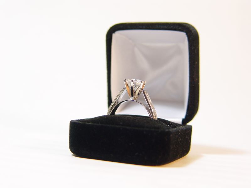 diamond wedding ring box: Wedding Rings Pictures